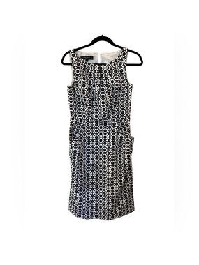 Nine West Women’s Sleeveless Black and White Pattern Dress Size: 4